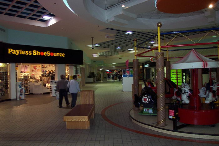 Livonia Mall (Livonia Marketplace) - From Labelscar (newer photo)